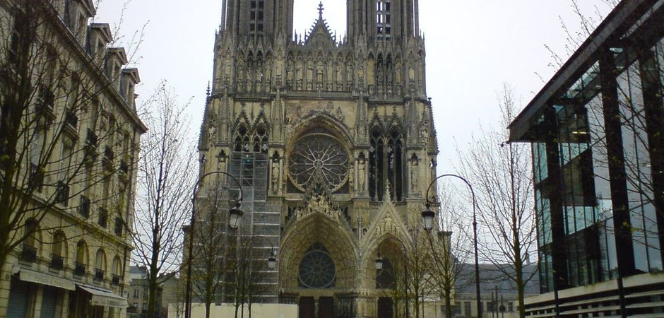 4. Jazyková výprava: Remešská katedrála, navštěvujeme po cestě do Paříže